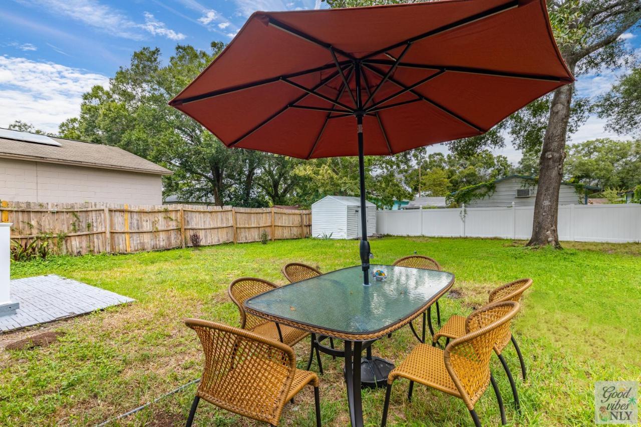 The Good Vibes Only Cottage Tampa Exteriör bild